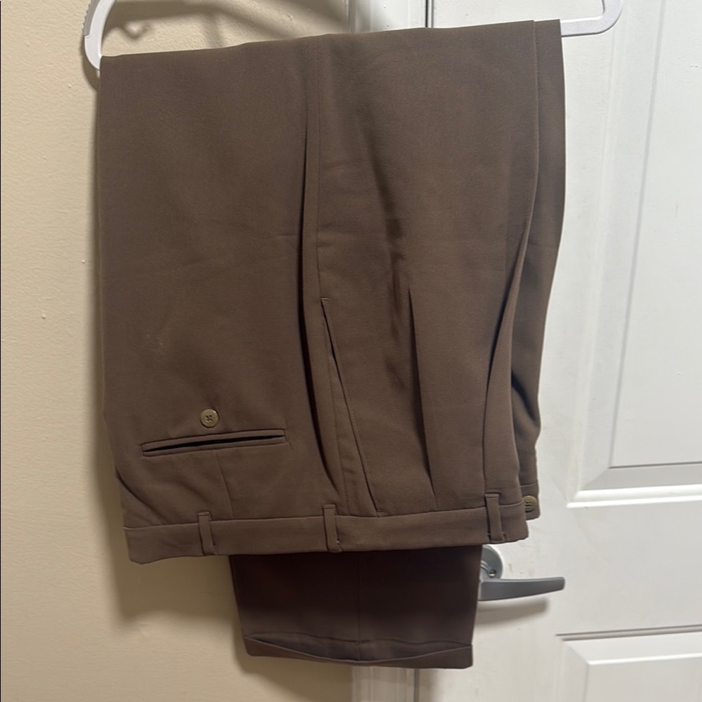 Men's Brown Pleated Pants